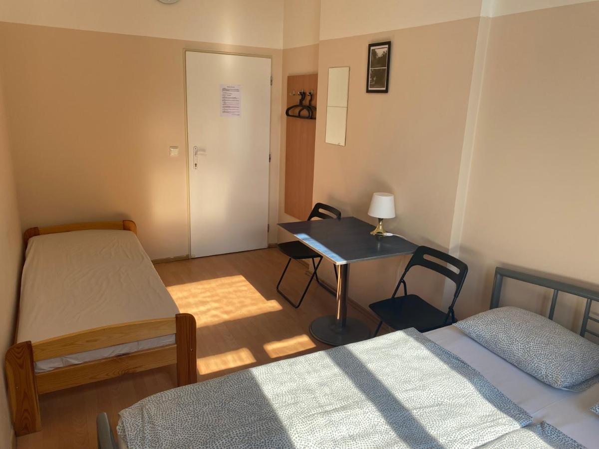 Hostel Emma Praag
