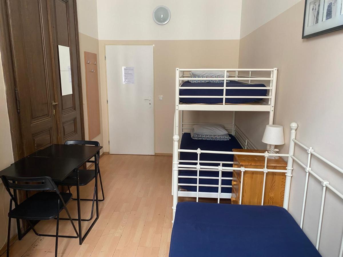 Hostel Emma Praag