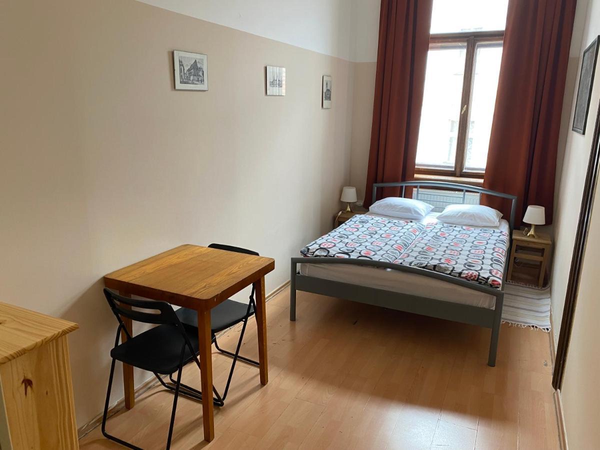 Albergue Emma *